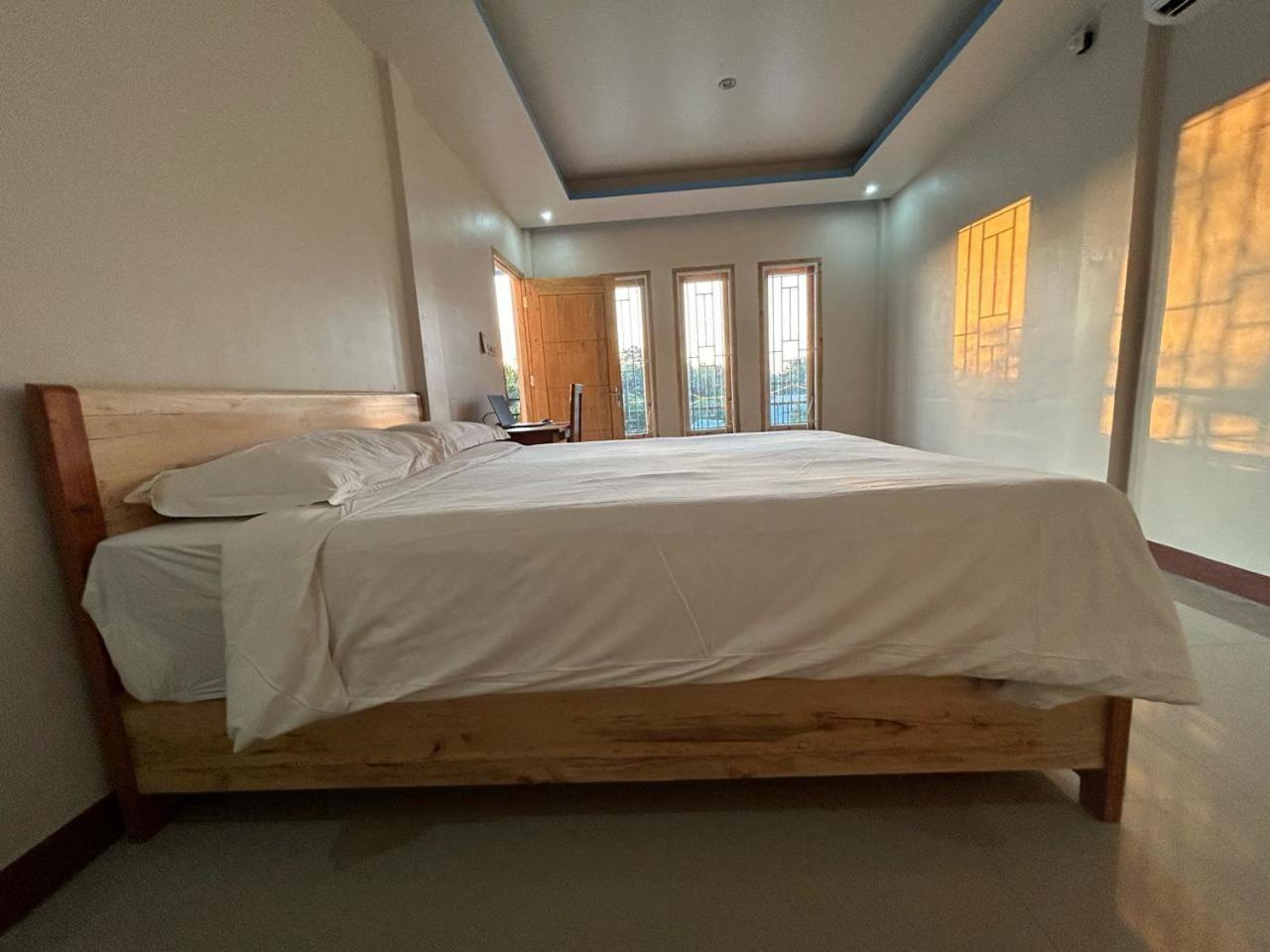 Four-G Home Stay & Komodo Tour لابوان باجو المظهر الخارجي الصورة