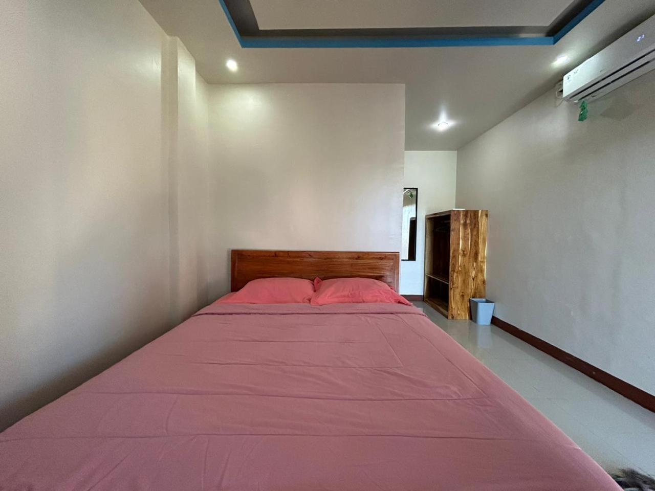 Four-G Home Stay & Komodo Tour لابوان باجو المظهر الخارجي الصورة